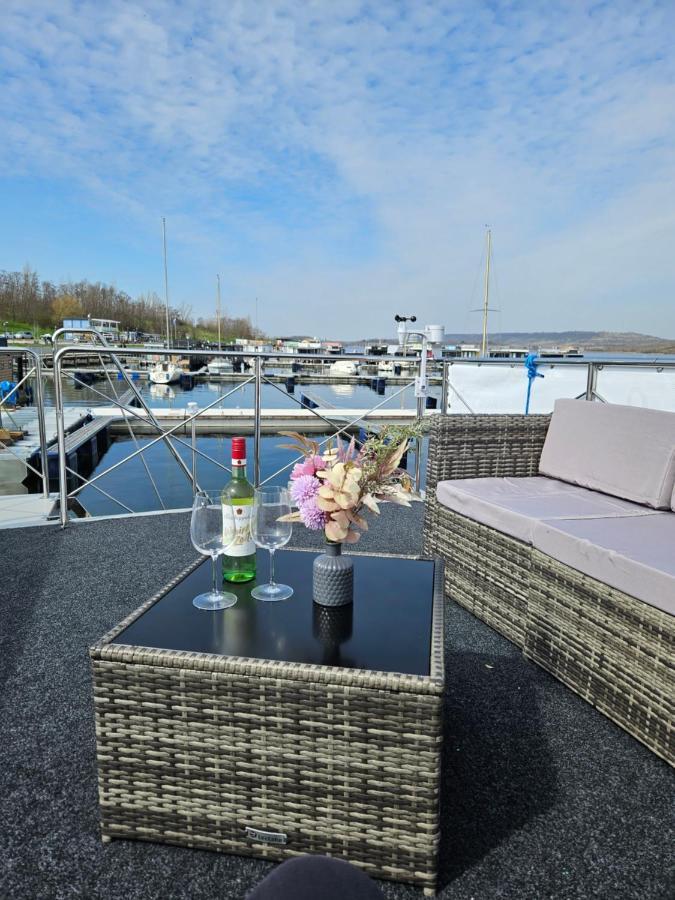 Mobiles Hausboot El'Milia Hotel Braunsbedra Exterior photo