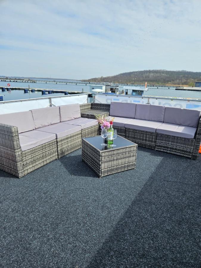 Mobiles Hausboot El'Milia Hotel Braunsbedra Exterior photo